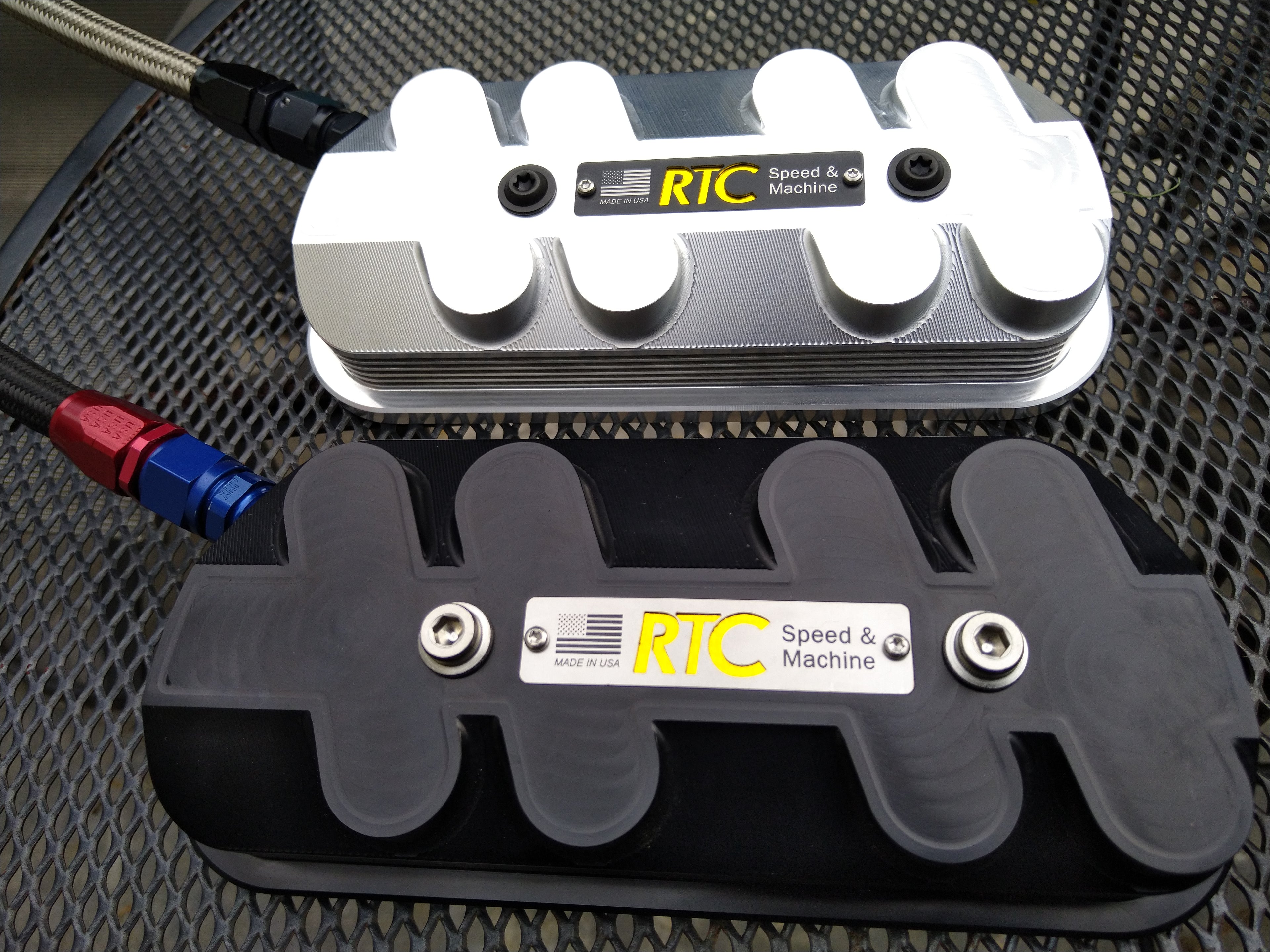Relieved Face Rocker Pocket Valve Cover